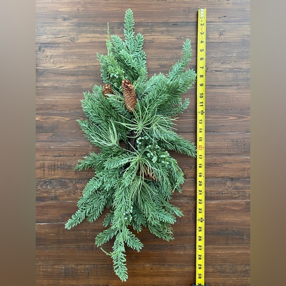 LOT of faux cedar mix Christmas greenery (stems, swag & centerpiece) NEW W/TAGS! - Picture 7 of 7